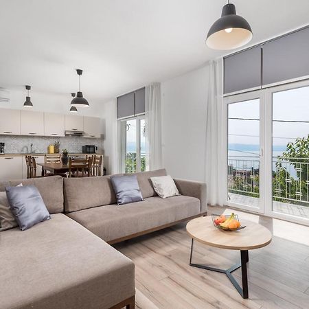 Apartment Div Lovran Eksteriør bilde