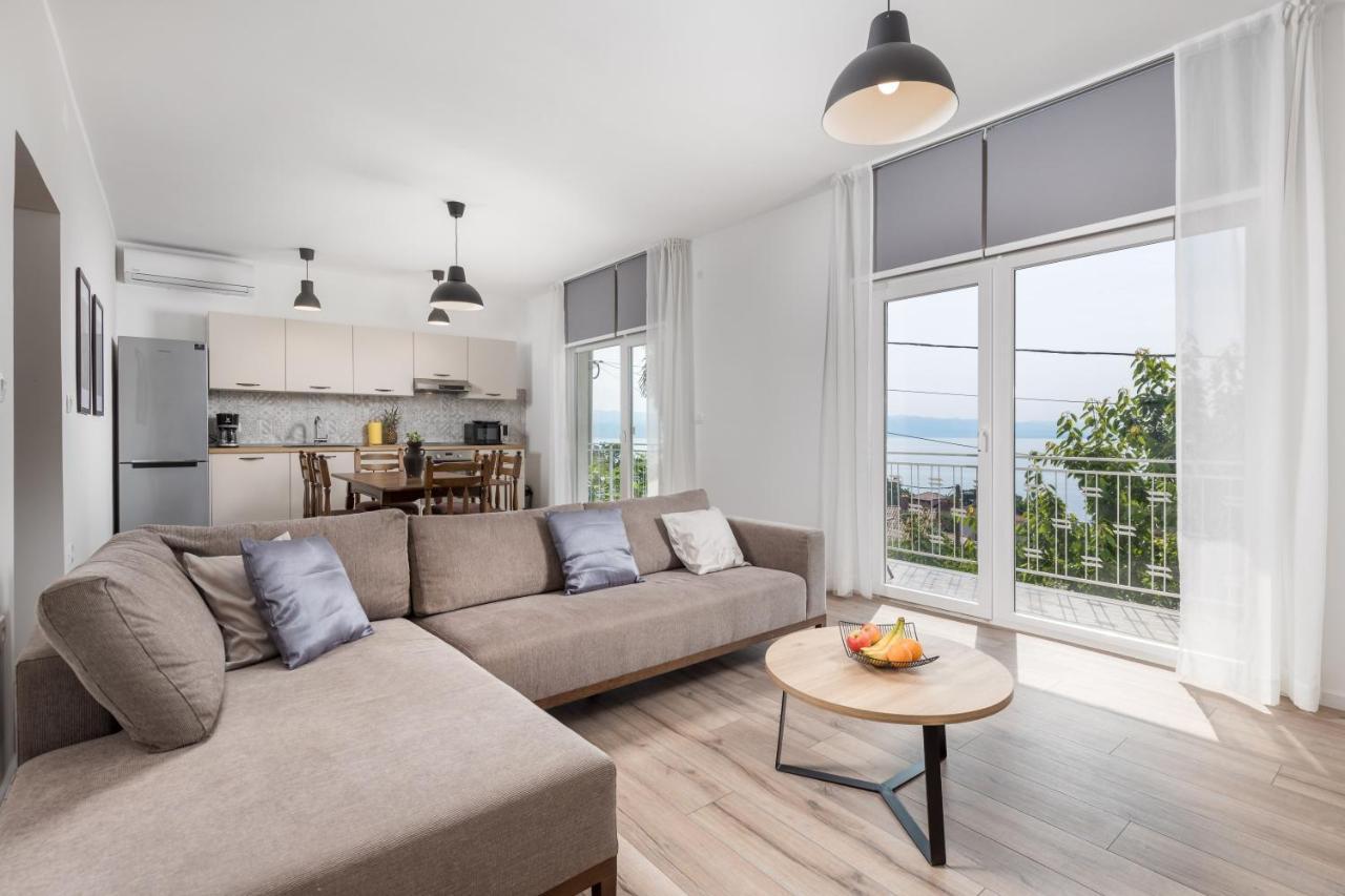 Apartment Div Lovran Eksteriør bilde